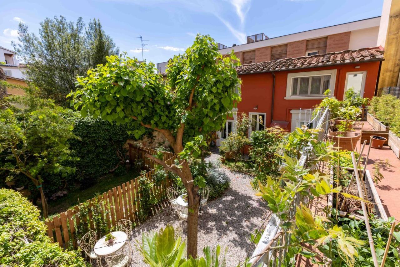 Secret Garden Firenze B&B Bagian luar foto