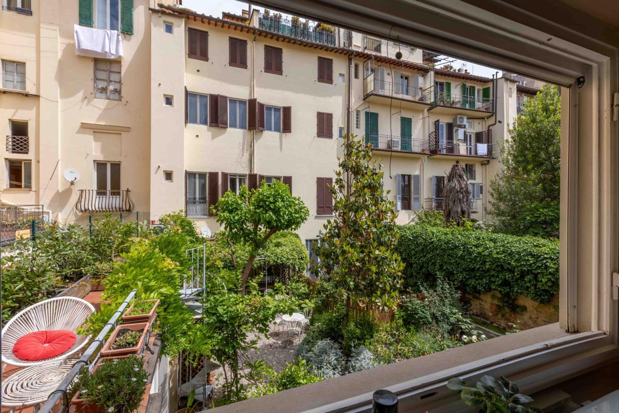 Secret Garden Firenze B&B Bagian luar foto