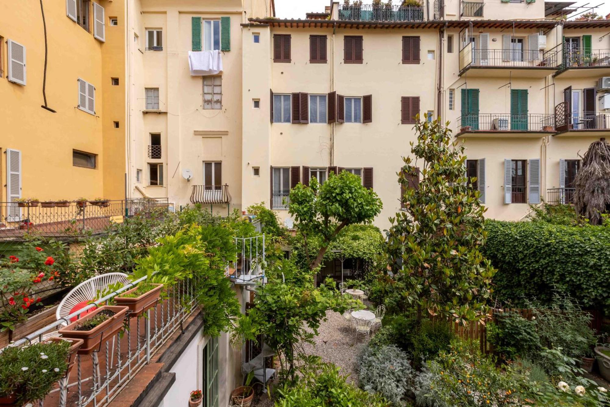 Secret Garden Firenze B&B Bagian luar foto
