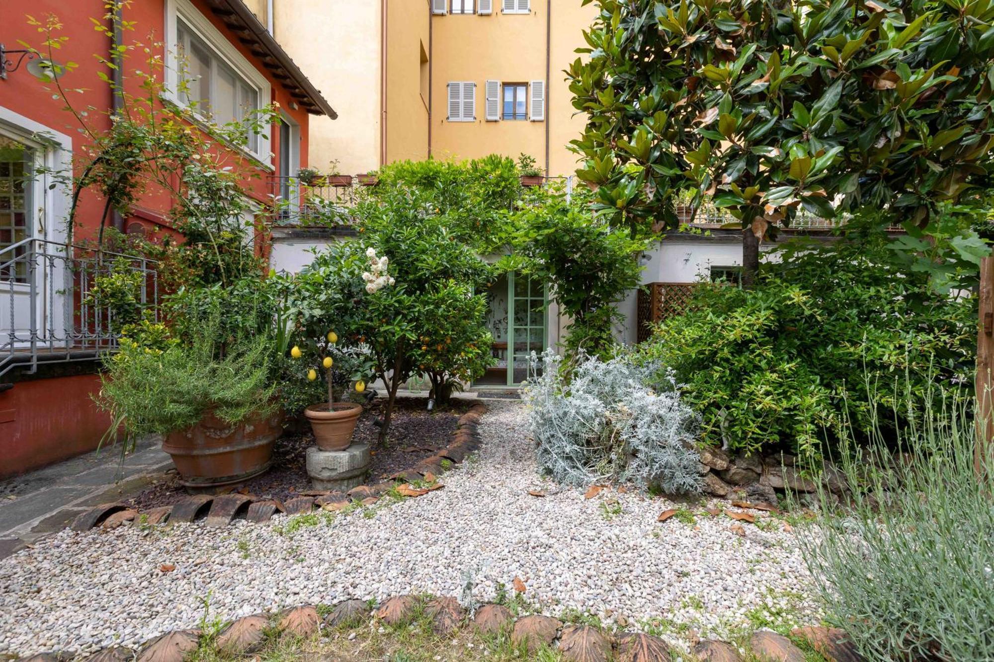Secret Garden Firenze B&B Bagian luar foto